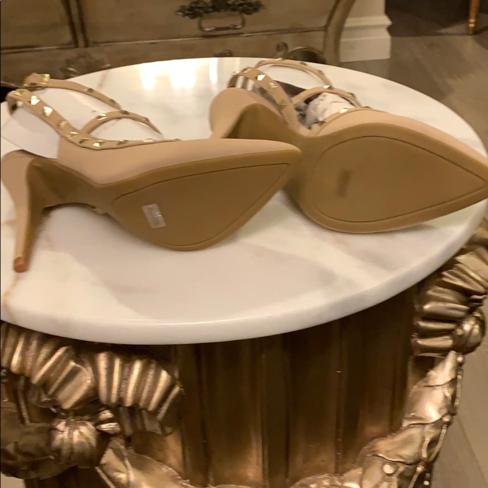 Shoes - Picture 3 of 3